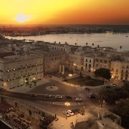Casa Santagostino Apartment Taranto Luaran gambar