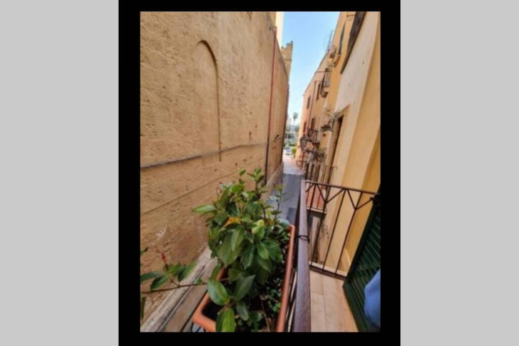 Casa Santagostino Apartment Taranto Luaran gambar