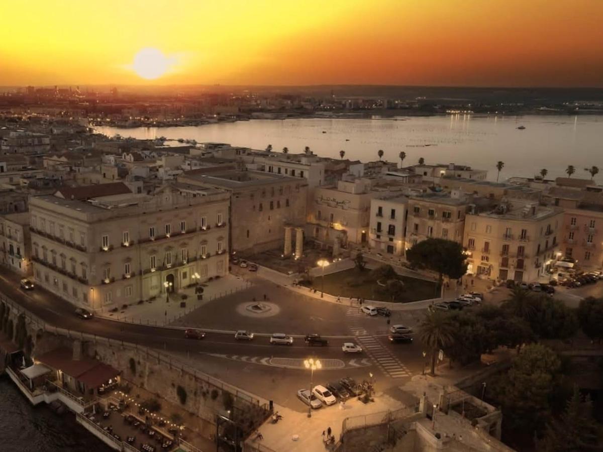 Casa Santagostino Apartment Taranto Luaran gambar